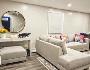 No Cleaning Fee! 3BR, 4 Bds, 1.5 Bath + Pool Table - Image 2