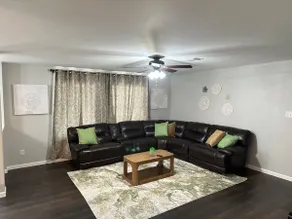 5 bedrooms , 2 kings & Media room - Image 4