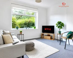 Contractor Stay | Liverpool/Sleeps 7/WiFi/Parking - Image 2