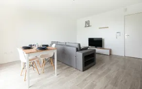 Le Bourvil – T2 Quiet and Spacious - Image 4