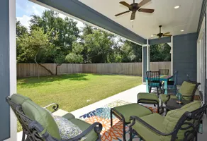 Downtown Tomball-Built in 2025, King Bed, Sleeps 6 - Image 3