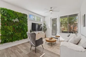Spacious&PeacefulOasis!Beautiful!PerfectlyLocated! - Image 2