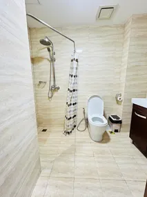 Family Room at Ace Suites Residence by the  Indoor Spa - Image 5