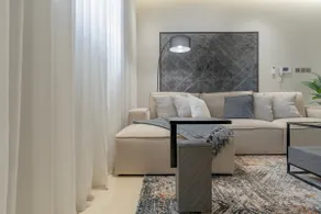 Spacious 3-bedroom penthouse | next to the Exhibition and Convention Center - Image 5