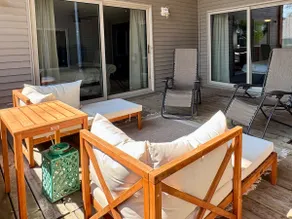 Modern, Spacious Loft in Douglas | Free Parking - Image 4