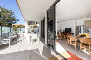 Iggy's Retreat Huskisson - Image 2