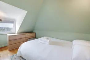 Stylish 1-Bedroom Stay Near Luxembourg City Center - Image 5