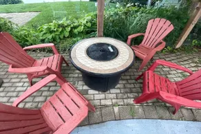 Lakeview Villa w Hot tub, fire table & Pool - Image 4