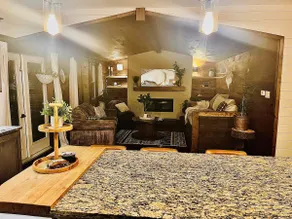 Rustic Trail Way Retreat - Image 2