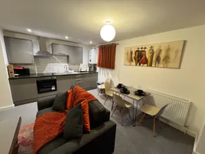 town centre 3, 1st floor, king bed entire flat - Image 4