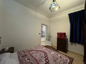 High Ceiling Seaview Apartment - Image 3