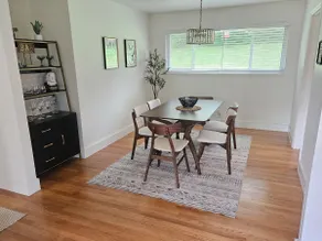 SweetHomeKnox Fenced yard, 7 min/UT-pet friendly - Image 5