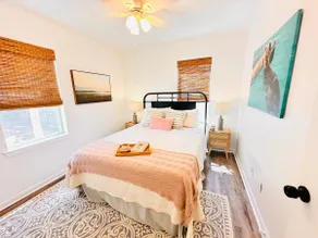 Stylish Bungalow, Close To Everything! - Image 4