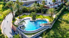 Exklusive Traumvilla mit Panorama-Meerblick und Pool in unmittelbarer Meernähe - Image 2