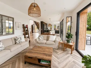 Luxury Modern Barn - Image 2