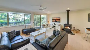 Jan's Retreat by Experience Jervis Bay - Image 5