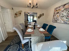 Roswell home.Office Space •Parking •Medium Rent - Image 3