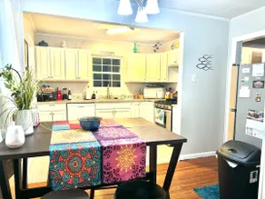 Top Location! Close to USA, Outdoor Space\\Fenced! - Image 5