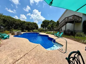 Peaceful 40-Acre Retreat | Pool + Carriage House - Image 5