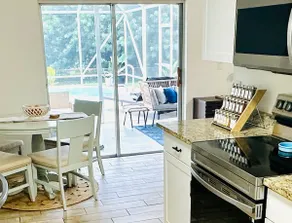 Vero Oasis W/ Pool & Hot-tub, Minutes to Beaches! - Image 4