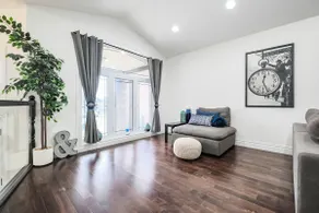 Modern 3BR/2BA house - Image 2
