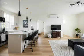 Vine and View Suite - Image 2