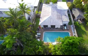 *Speacials*On Ocean Blvd. Heated pool. 100”TV. - Image 5