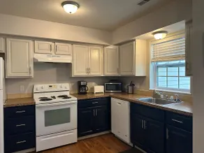 Charming 2BR: 5 Min to Leonard Wood - Image 3