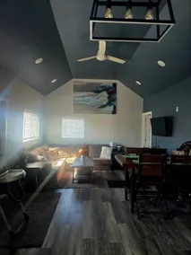 Cathedral 2BR Home *NFL Package* Free Movies* - Image 5