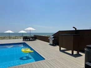 Prime Oceanfront: Decks & Vistas - Image 2