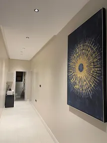 Room and hall with separate entrance - Image 4