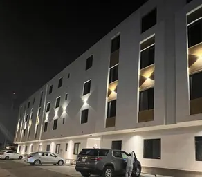 Room and hall with separate entrance - Image 5