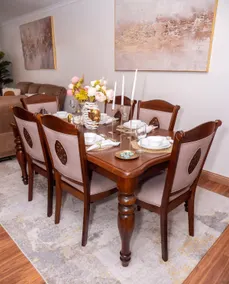Hazel's Condo-Luxury 3 Bedroom - Image 2