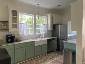 Taylors' Retreat - Image 3