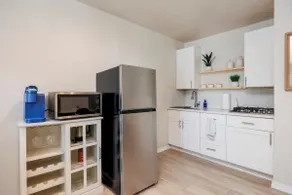 Stylish Casita in Great Location - Image 5