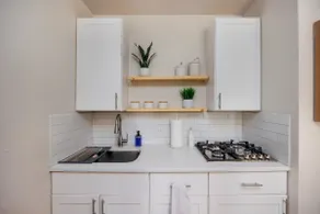 Stylish Casita in Great Location - Image 3