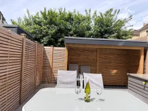 Townhouse with free parking in Bath - Image 5