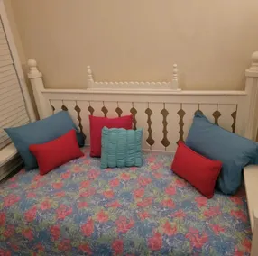The Hoskins House 2, 4 - Image 5