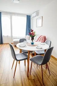 Cosy Flat over the Linden Trees - Image 3