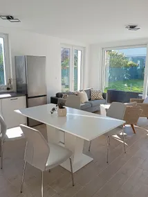 Elegant and cosy private house with garden close to lake Balaton. - Image 2