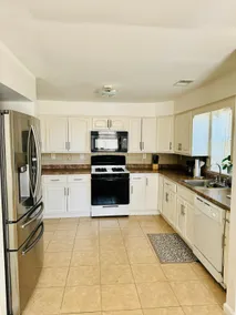 Cozy Serviced Apt/NYC/5min to EWR/Free Park - Image 3