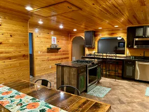 Coal Miner's Lodge - Image 4