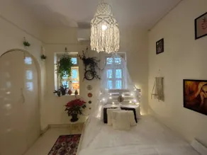Cozy Classic Bohemian Home - Image 4