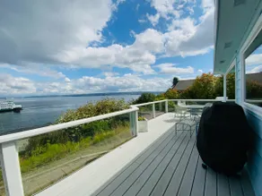 Romantic Possession Sound View Home on Whidbey - Image 5
