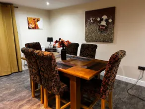Pompian Lodge - Image 3