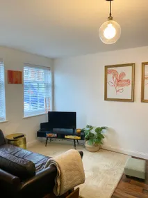 2 bed house - 2 mins from Town w. free parking - Image 4