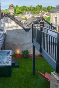 Charming house with private HOT TUB/quiet & bright - Image 2