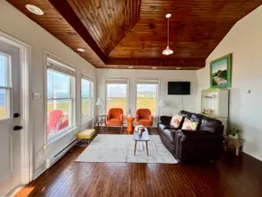 The Beach House - Grand Bank - Image 2