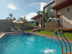 Cinema (projector), Nature and Pool! - Image 2