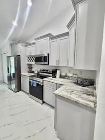 Deluxe Modern Home - Image 2